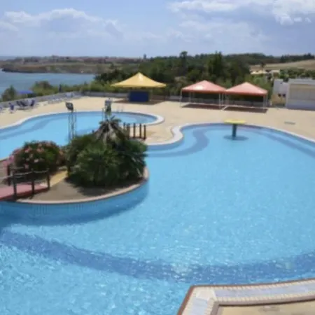 Casa Vacanze Villaggio Tucano Апарт-отель *